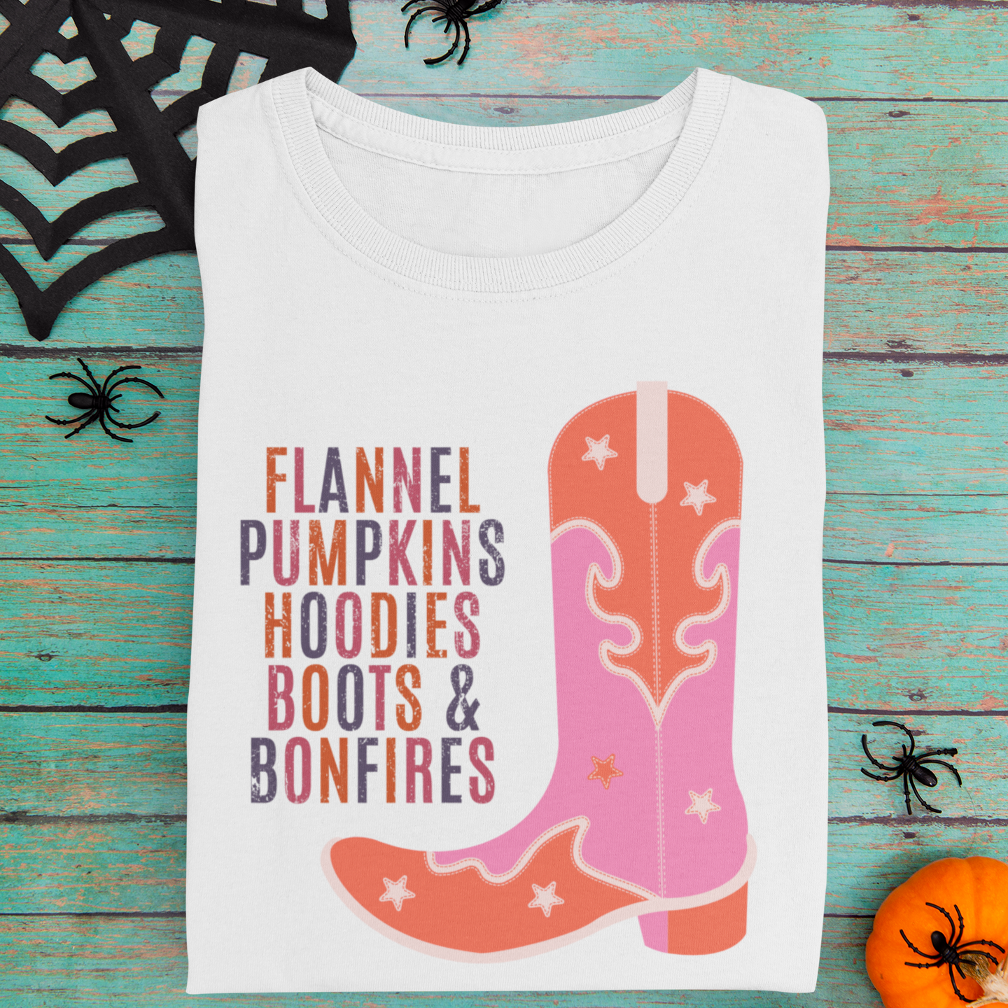 🍁FLANNEL PUMPKINS HOODIES BOOTS & BONFIRES Tee